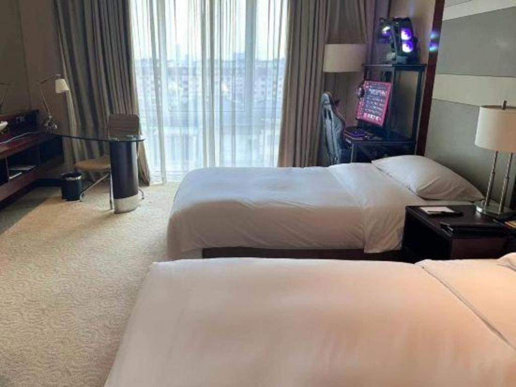 เดอะ คิวบ์ เซี่ยงไฮ้ หนานเฉียว Hotel ภายนอก รูปภาพ